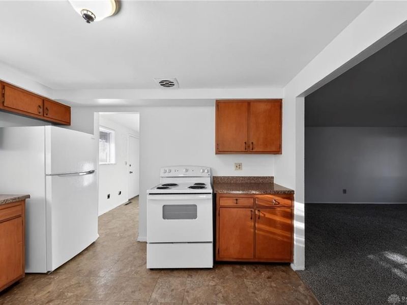 4443 Nowak Avenue, Huber Heights, OH 45424 Photo 17