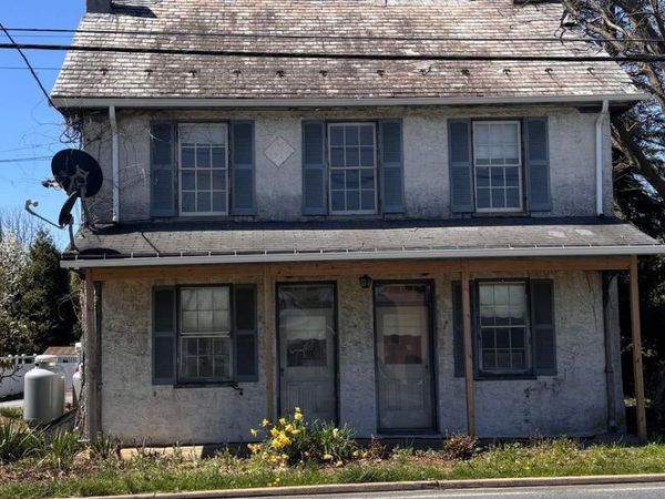 854 CENTERVILLE ROAD, LANCASTER, PA 17601