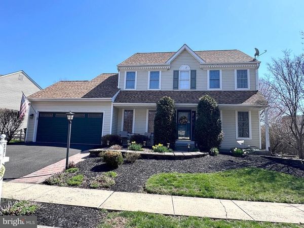 335 MULBERRY DRIVE, ROYERSFORD, PA 19468