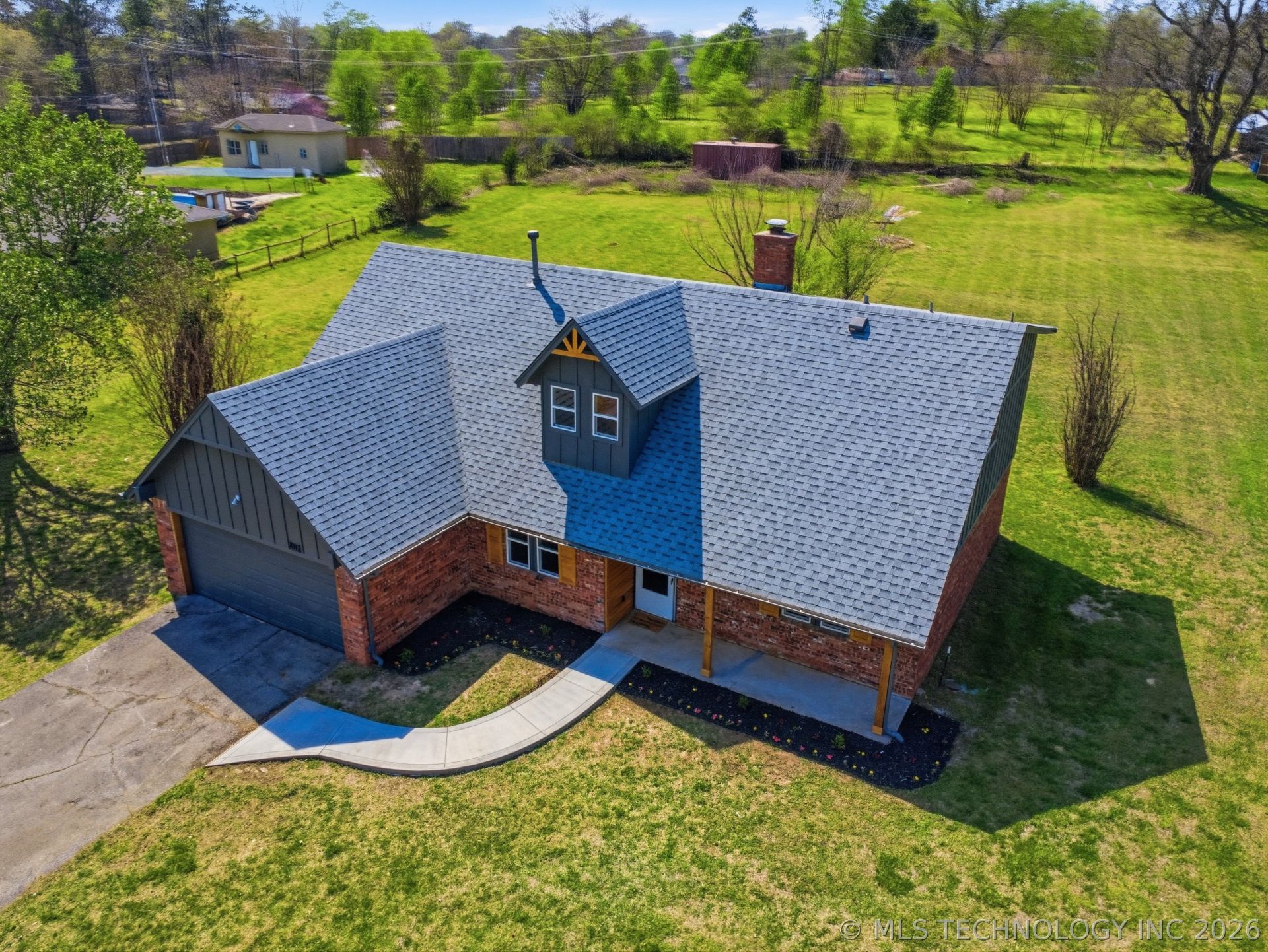 7012 S 234th East Avenue, Broken Arrow, OK 74014 Main Photo