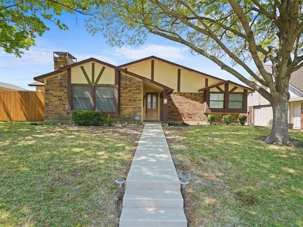 1509 Pecos Street , Mesquite, TX 75150