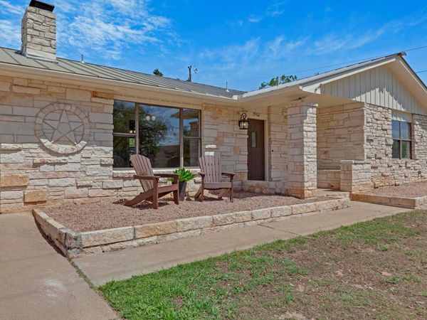 7902 Bar K Ranch RD , Lago Vista, TX 78645
