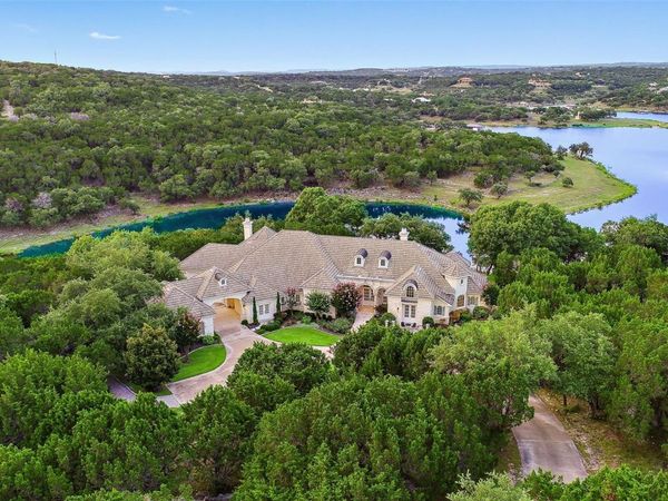 601 S Angel Light DR, Spicewood, TX 78669