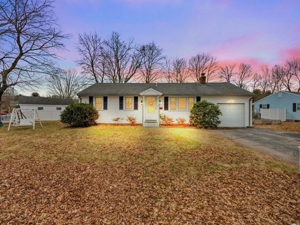 27 Suffolk Rd, Sharon, MA 02067