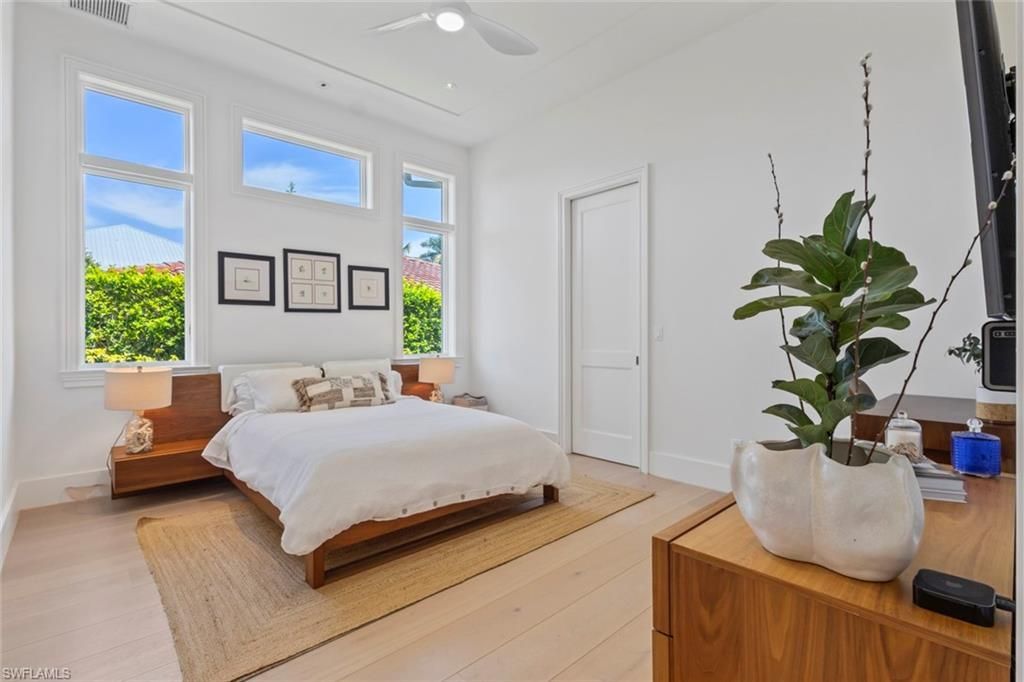 1467 Marlin Dr , Naples, FL 34102 Photo