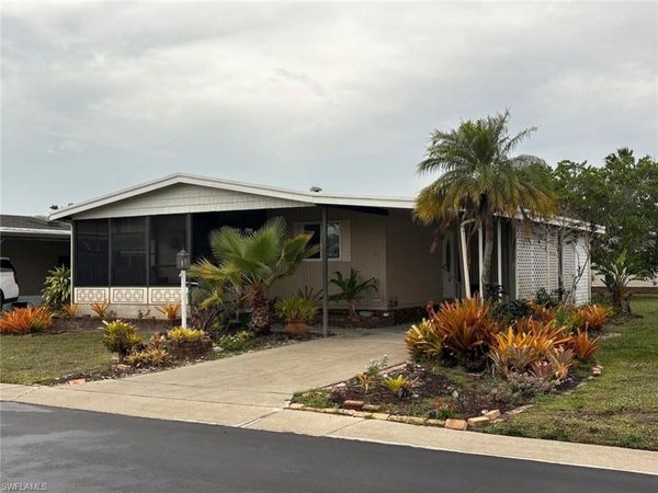 83 Pacific WAY , Unit 83, NAPLES, FL 34104