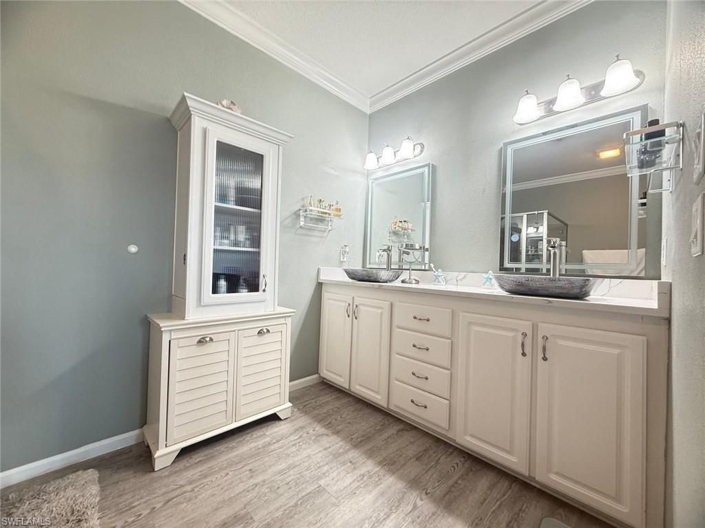 4835 E Riverside Dr, Fort Myers, FL 33905 Photo