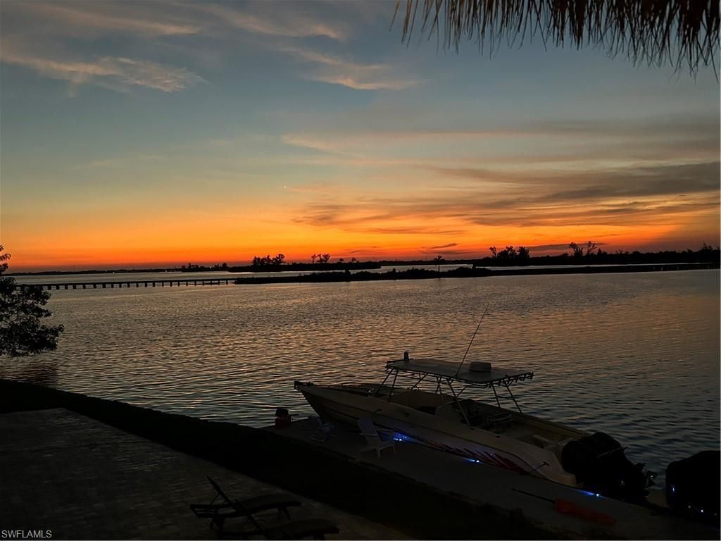 4835 E Riverside Dr, Fort Myers, FL 33905 Photo