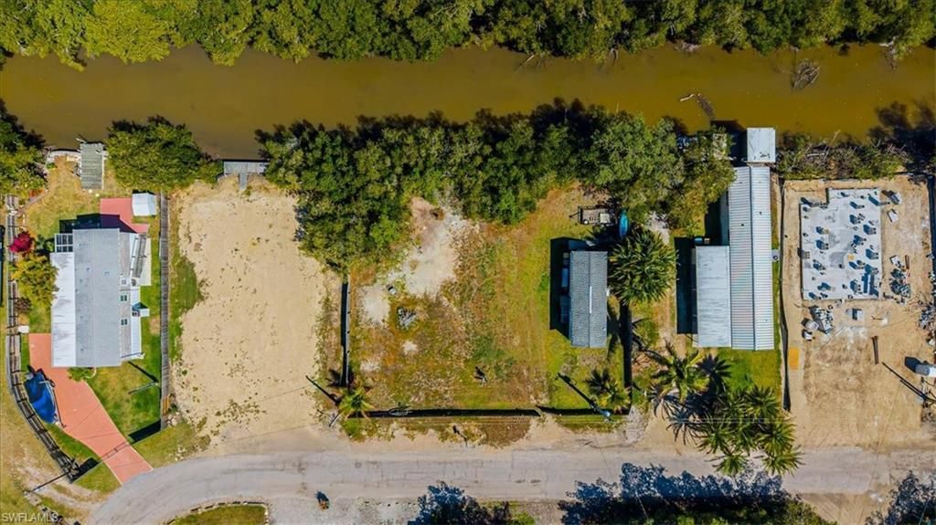 25 & 26 Plantation Dr, Everglades City, FL 34141 Photo