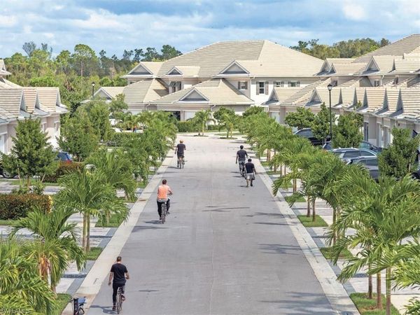 322 Indies DR W, Unit 101, NAPLES, FL 34114