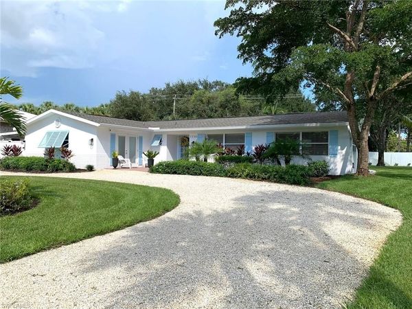 1530 Mandarin RD, NAPLES, FL 34102