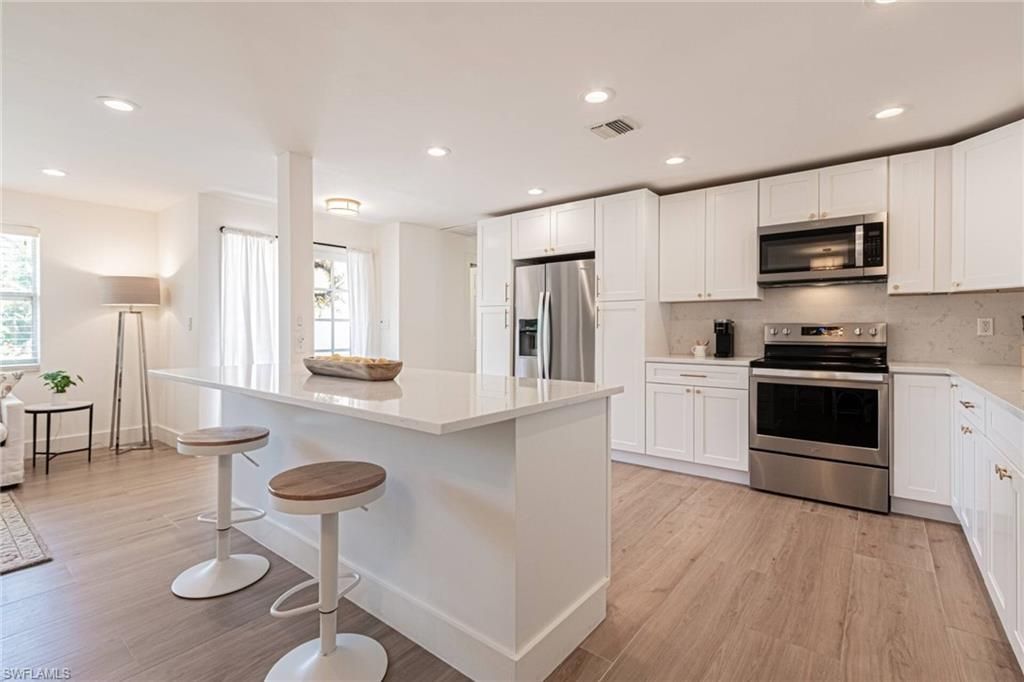 1530 Mandarin Rd, Naples, FL 34102 Photo