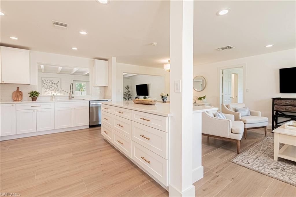 1530 Mandarin Rd, Naples, FL 34102 Photo