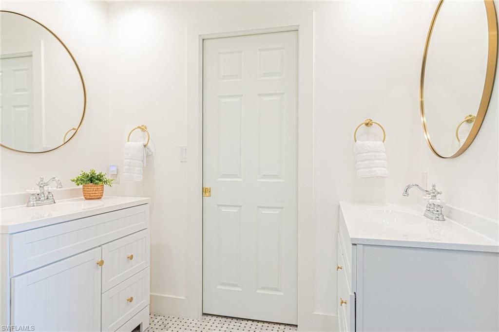 1530 Mandarin Rd, Naples, FL 34102 Photo