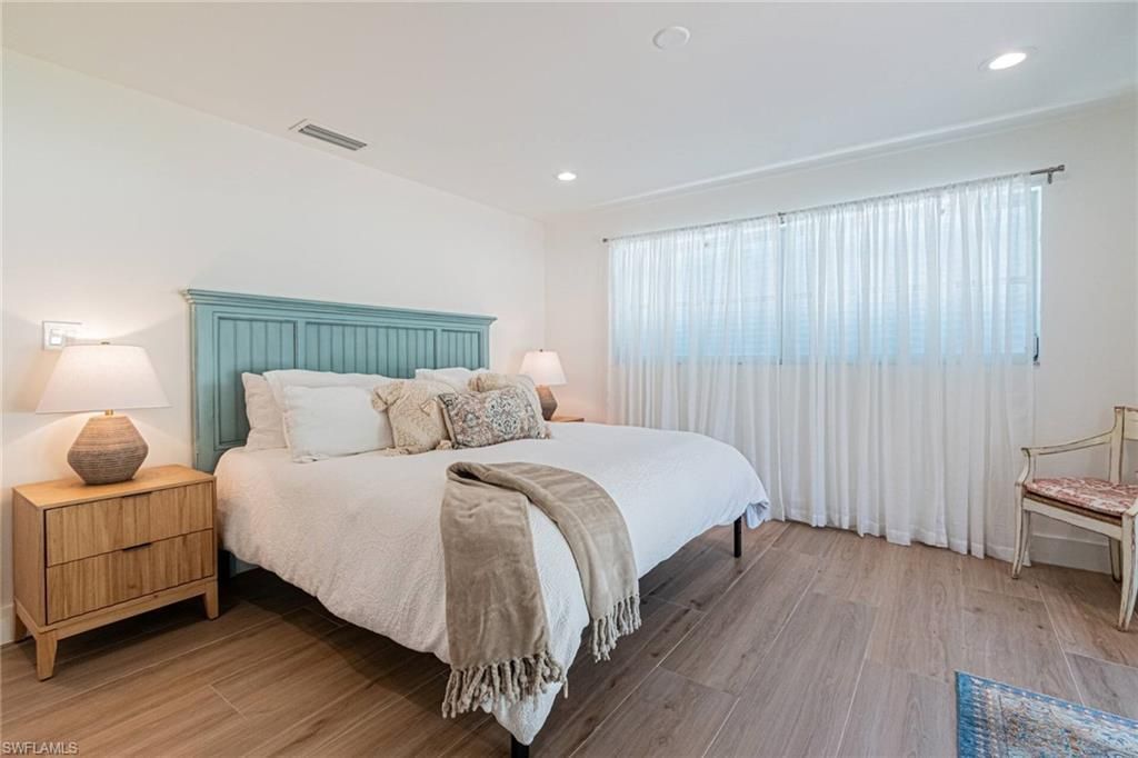 1530 Mandarin Rd, Naples, FL 34102 Photo