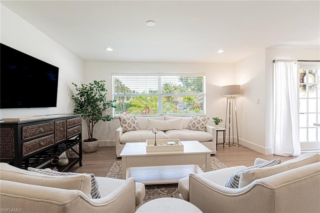 1530 Mandarin Rd, Naples, FL 34102 Photo