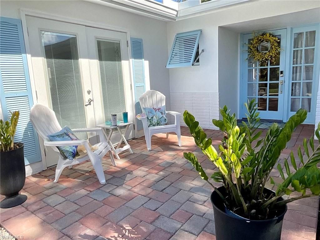 1530 Mandarin Rd, Naples, FL 34102 Photo