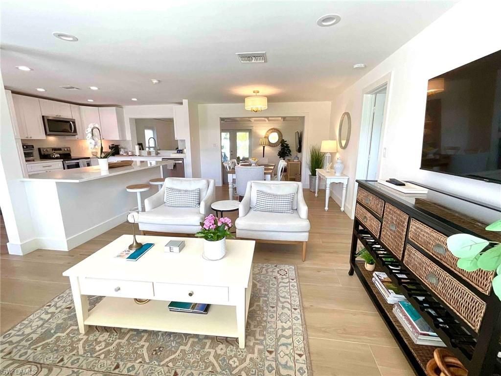 1530 Mandarin Rd, Naples, FL 34102 Photo