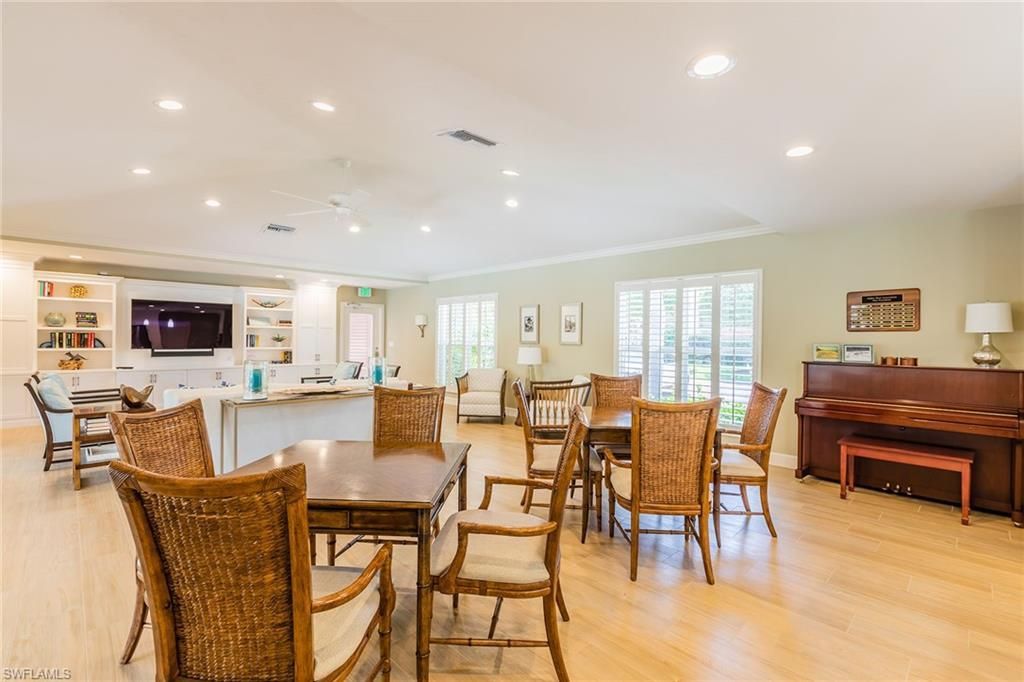 2203 Gulf Shore Blvd N, Unit E1, Naples, FL 34102 Photo