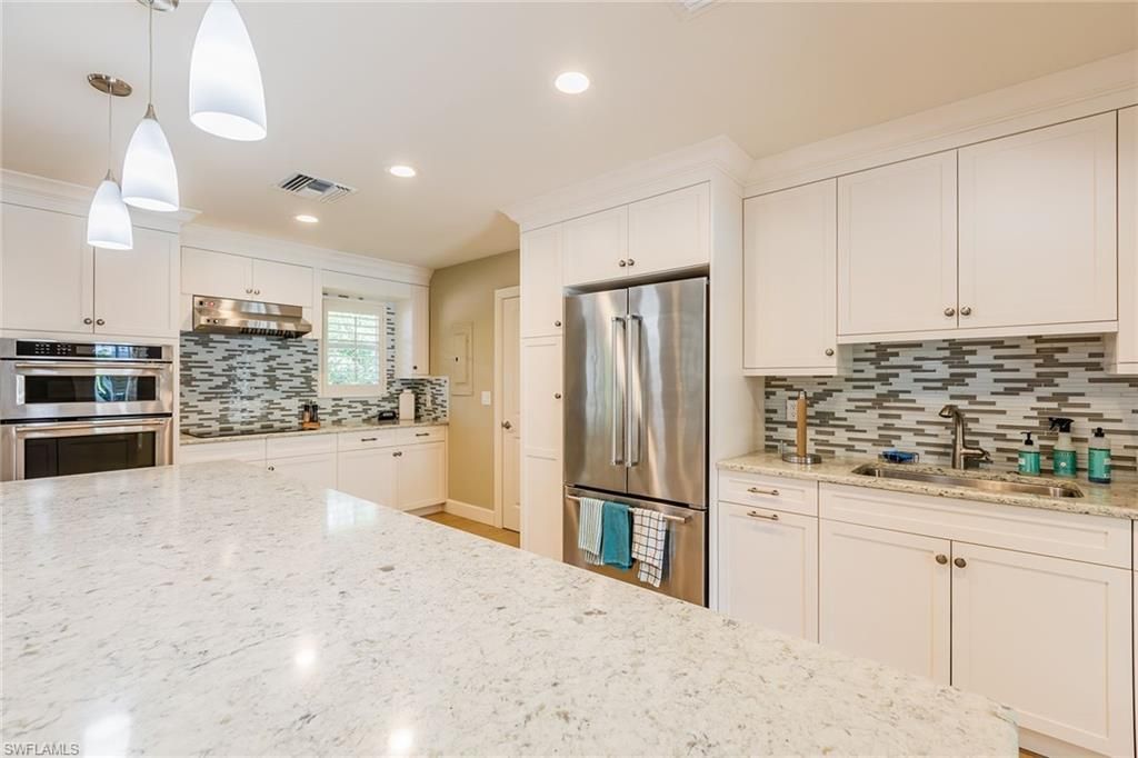 2203 Gulf Shore Blvd N, Unit E1, Naples, FL 34102 Photo