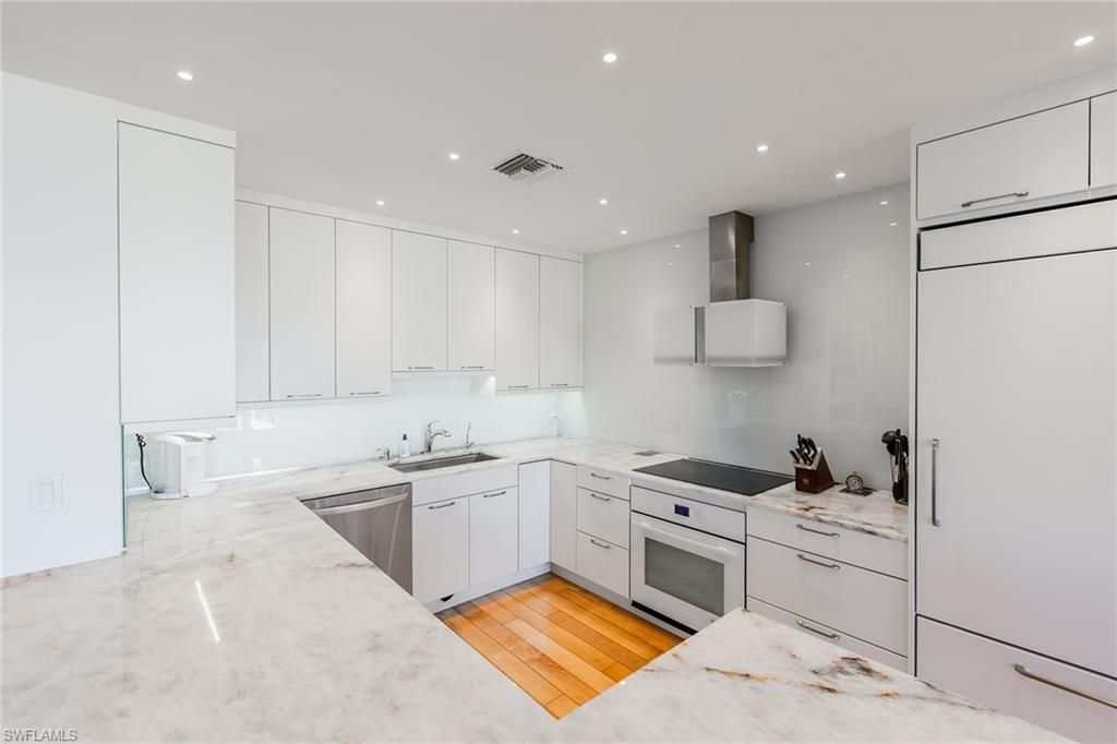 2203 Gulf Shore Blvd N, Unit E1, Naples, FL 34102 Photo