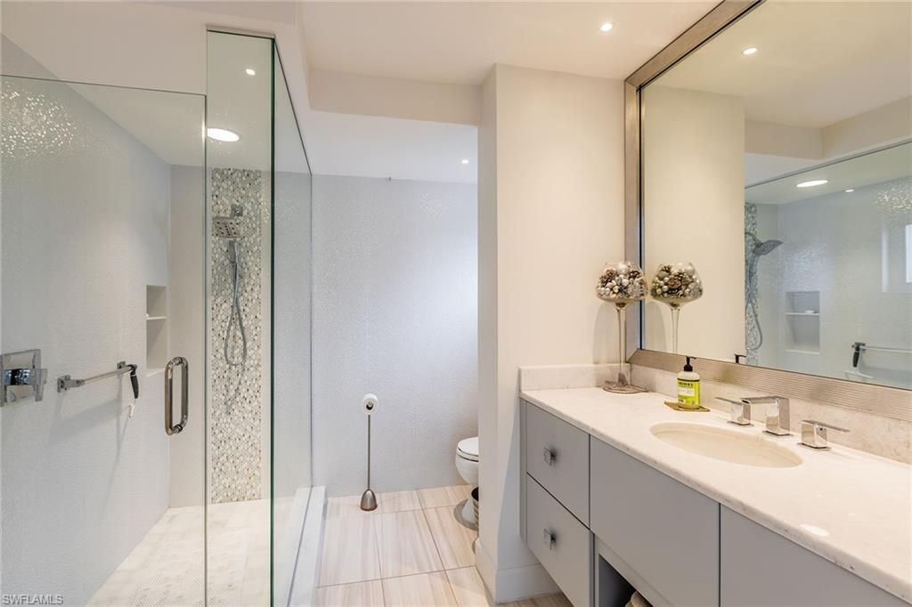 2203 Gulf Shore Blvd N, Unit E1, Naples, FL 34102 Photo