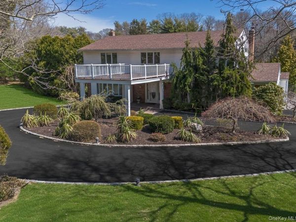 1 Somner Drive, Dix Hills, NY 11746