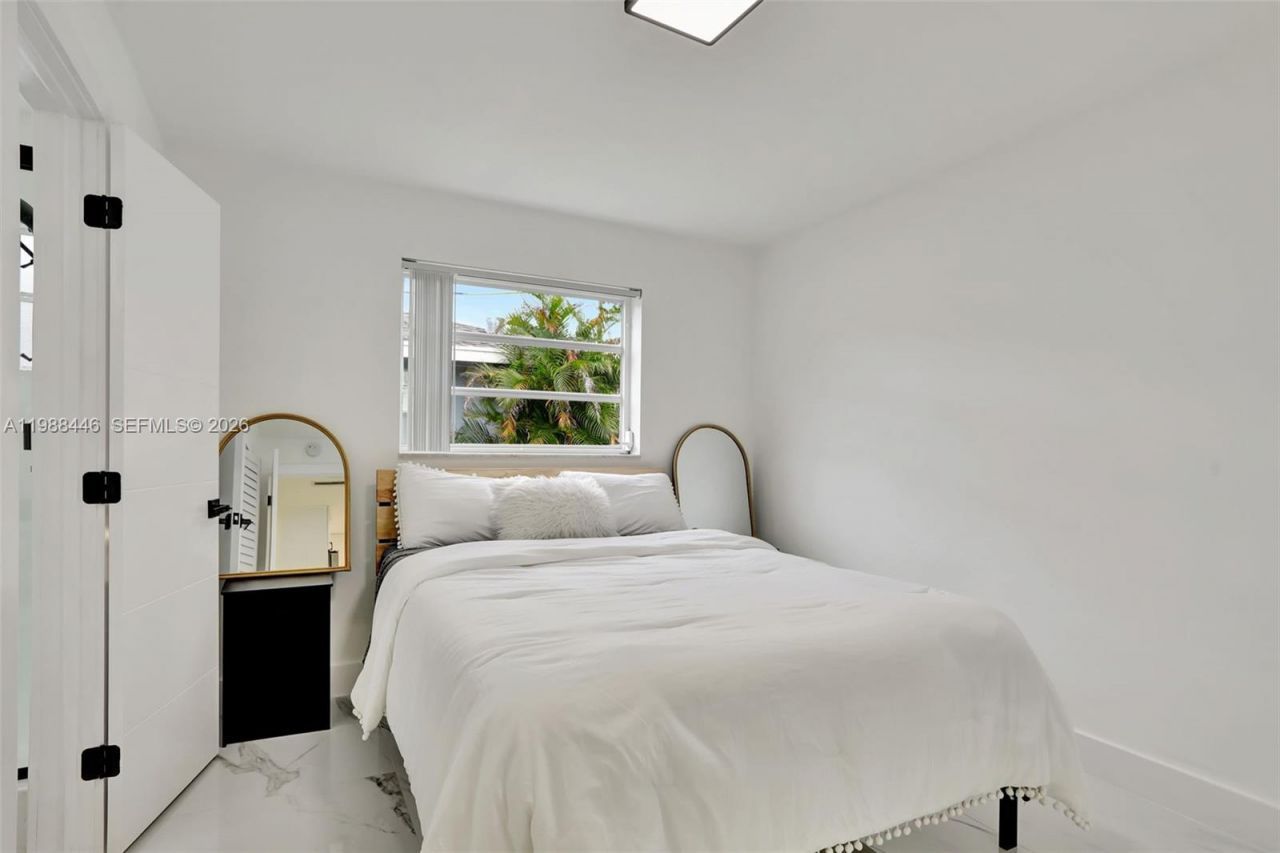 1220 NE 8th St, Pompano Beach, FL 33060 Photo