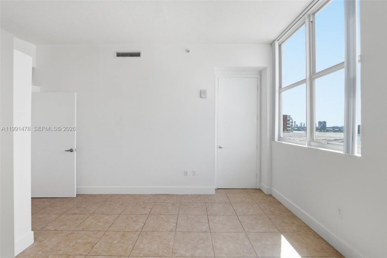 2200 NE 4th Ave , Unit 1002, Miami, FL 33137 Photo