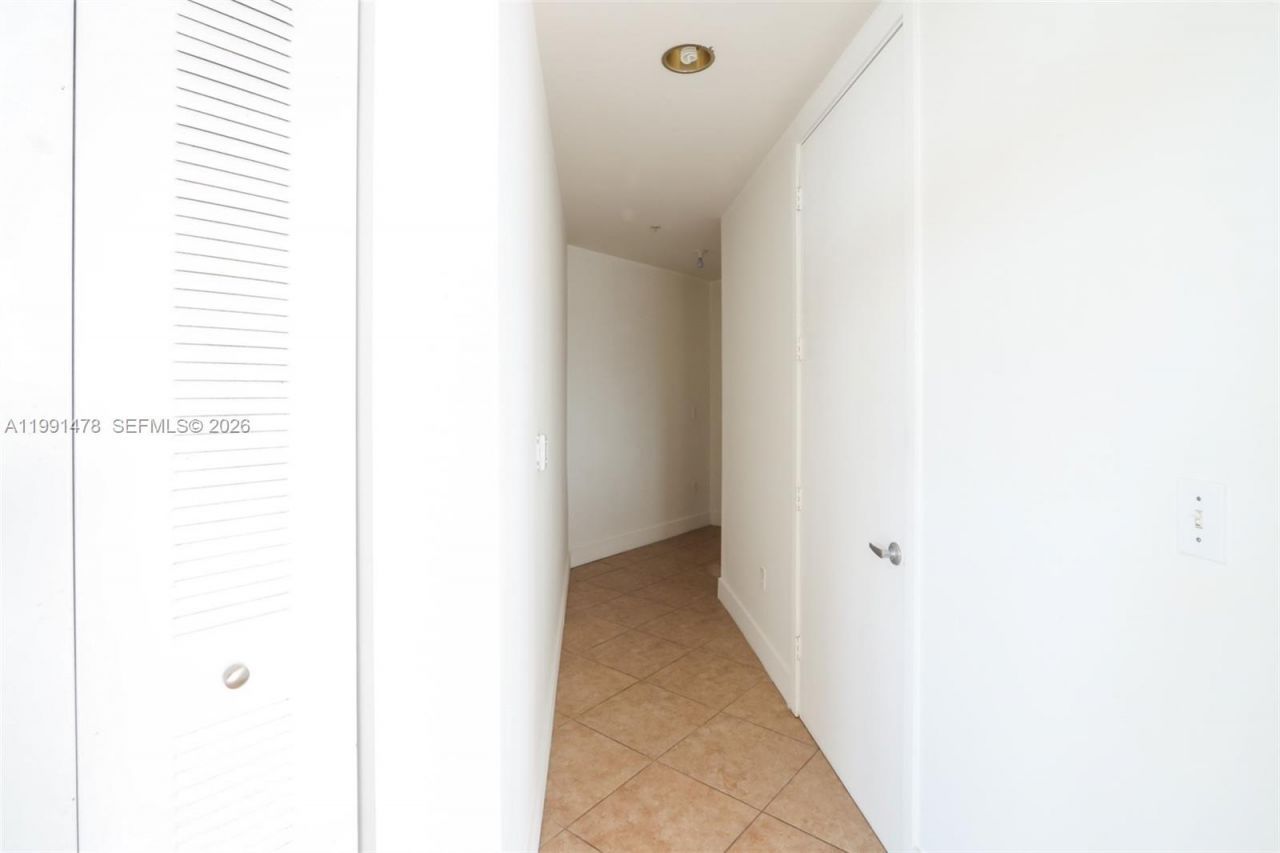 2200 NE 4th Ave , Unit 1002, Miami, FL 33137 Photo