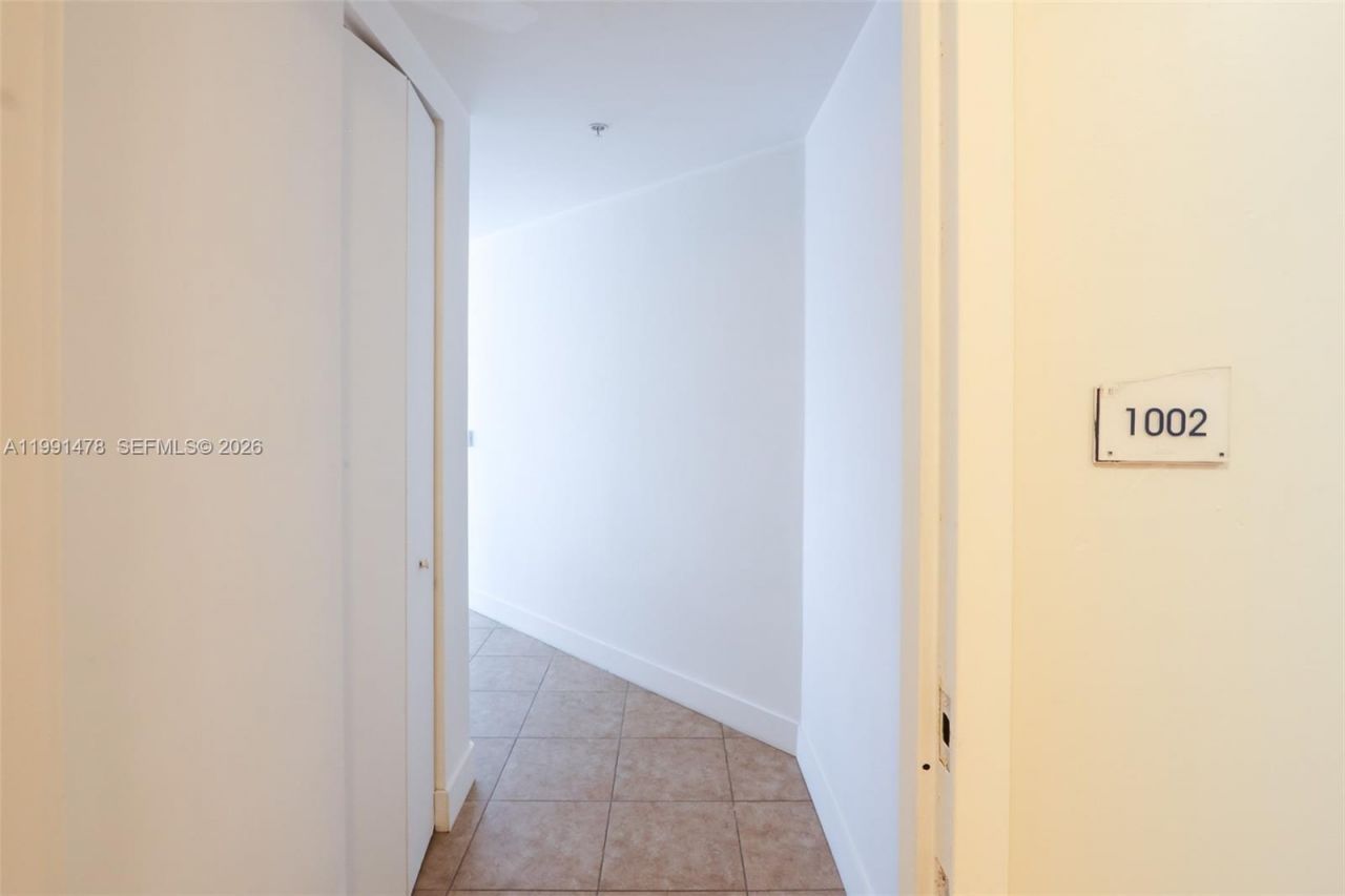 2200 NE 4th Ave , Unit 1002, Miami, FL 33137 Photo