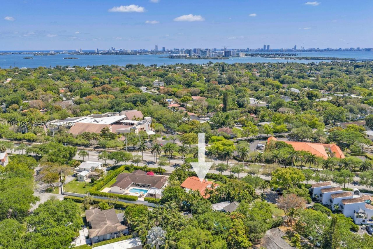 9300 Biscayne Blvd, Miami Shores, FL 33138 Photo