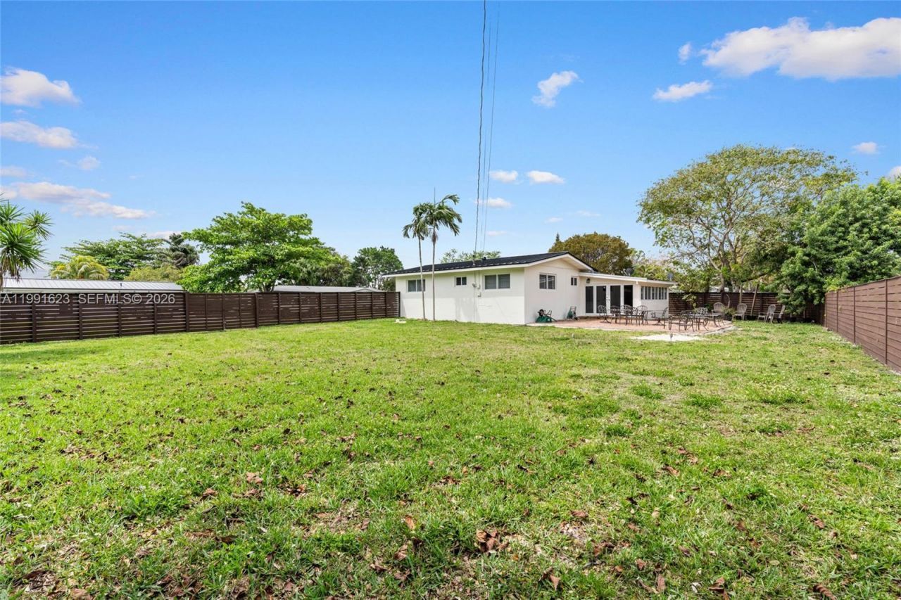 8965 SW 125th Ter , Miami, FL 33176 Photo