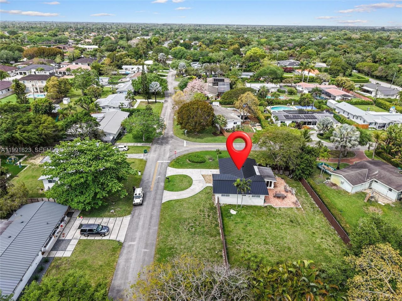 8965 SW 125th Ter , Miami, FL 33176 Photo