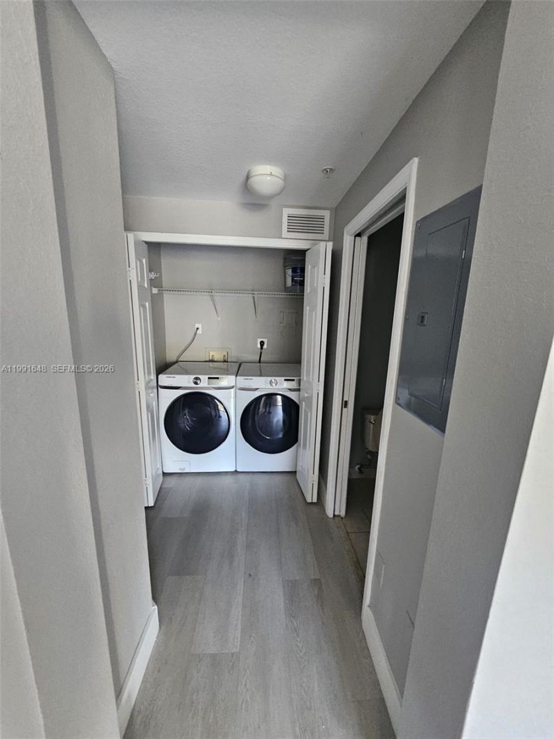 11403 NW 89th St , Unit 209, Doral, FL 33178 Photo