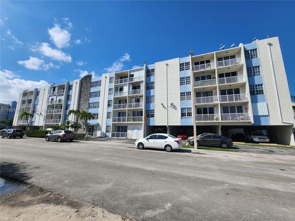 3551 SW 9th Ter , Unit 511, Miami, FL 33135