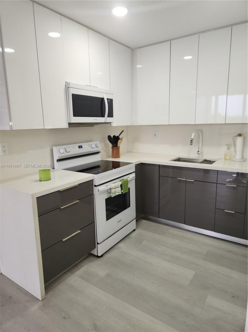 3551 SW 9th Ter , Unit 511, Miami, FL 33135 Photo