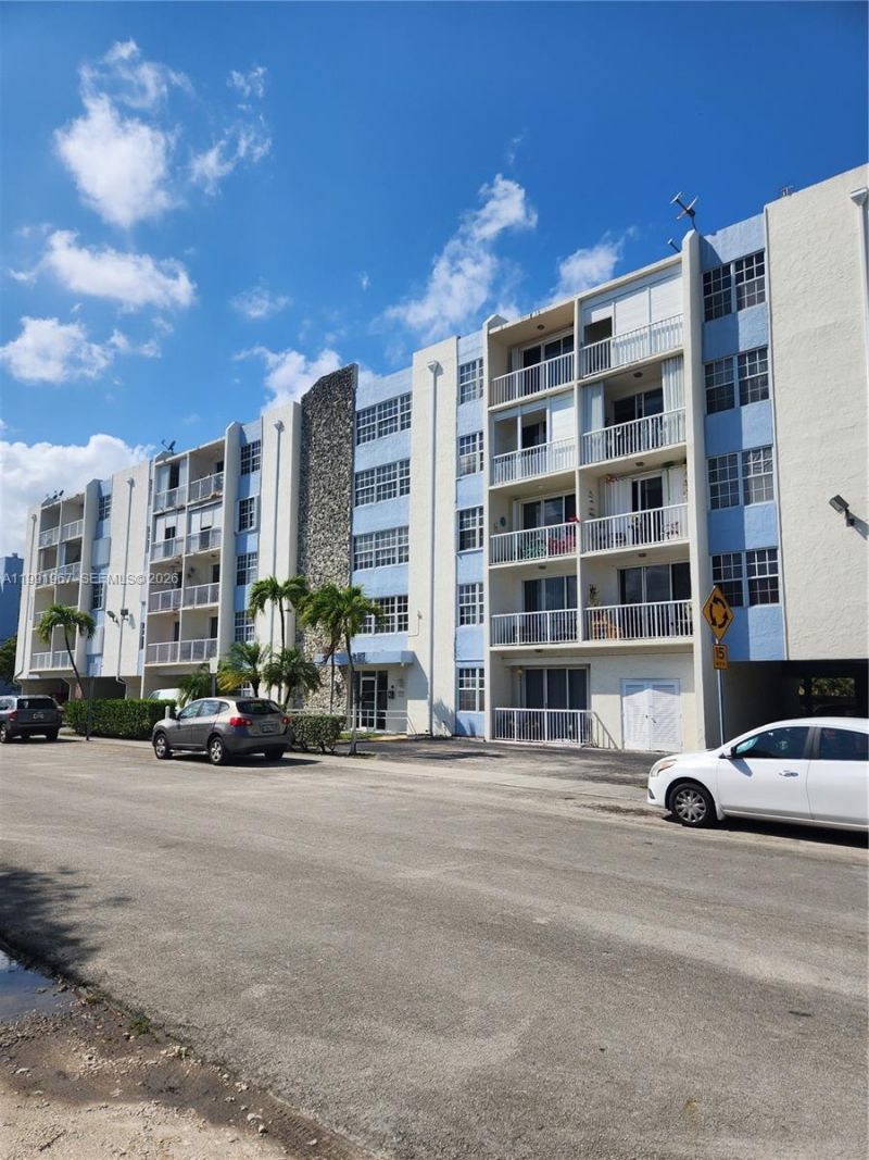 3551 SW 9th Ter , Unit 511, Miami, FL 33135 Photo