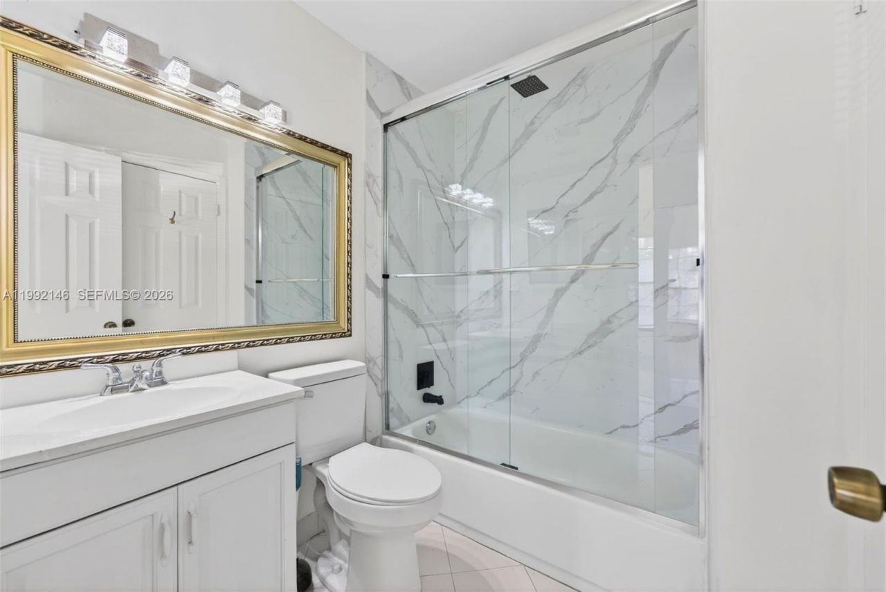 10351 Juniper Ct , Pembroke Pines, FL 33026 Photo