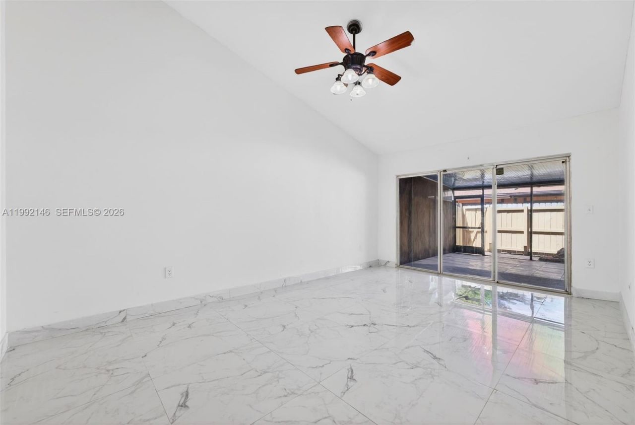 10351 Juniper Ct , Pembroke Pines, FL 33026 Photo