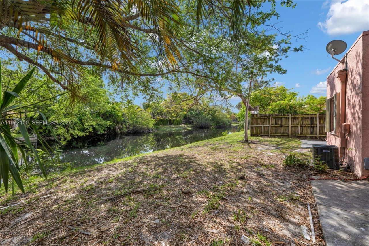 1624 NW 56th Ave, Unit 14, Lauderhill, FL 33313 Photo