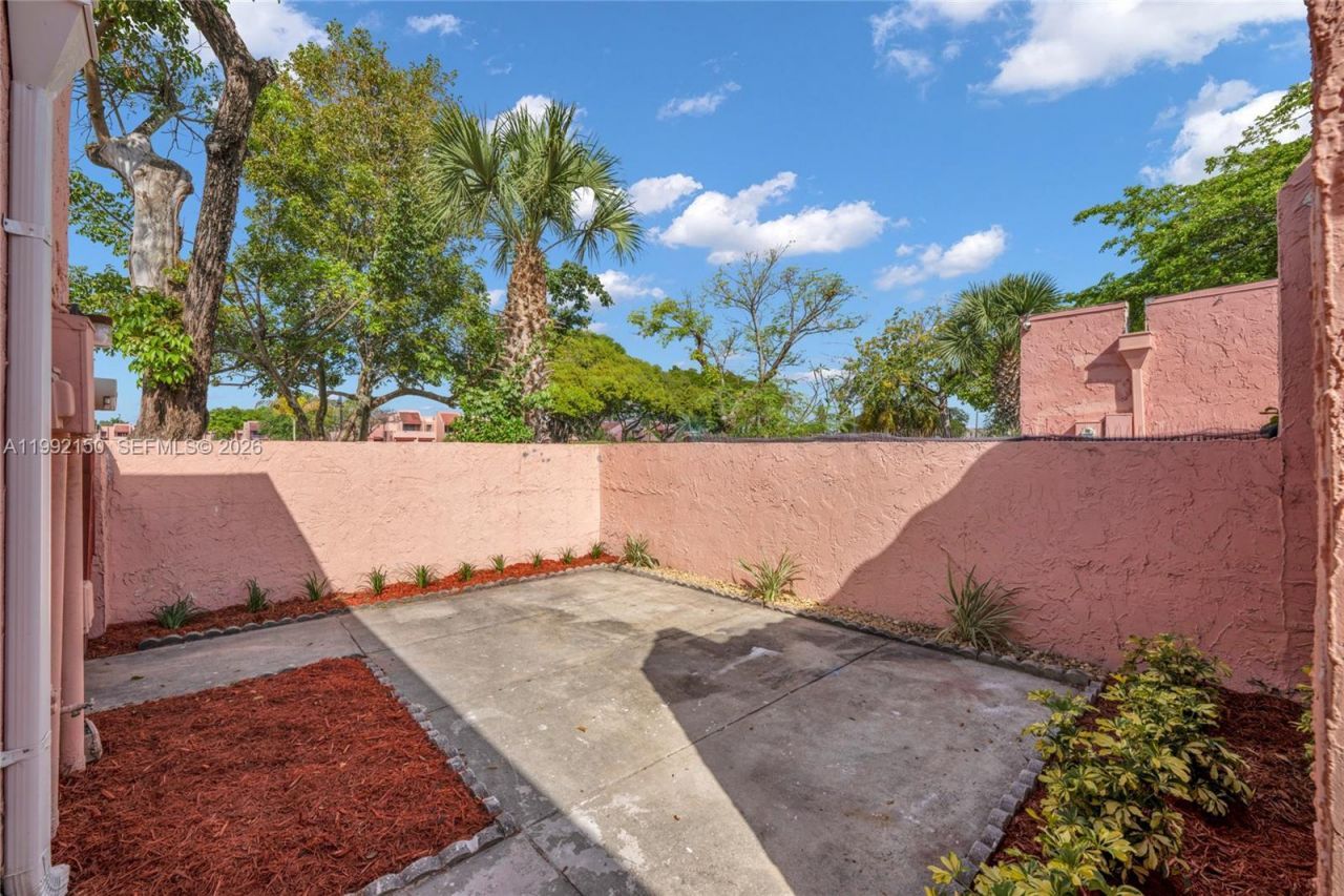 1624 NW 56th Ave, Unit 14, Lauderhill, FL 33313 Photo