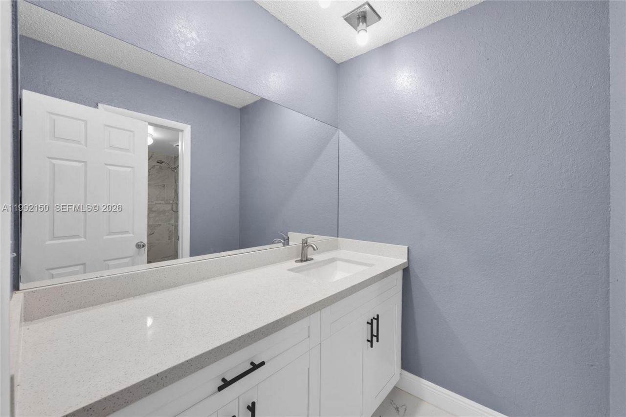 1624 NW 56th Ave, Unit 14, Lauderhill, FL 33313 Photo