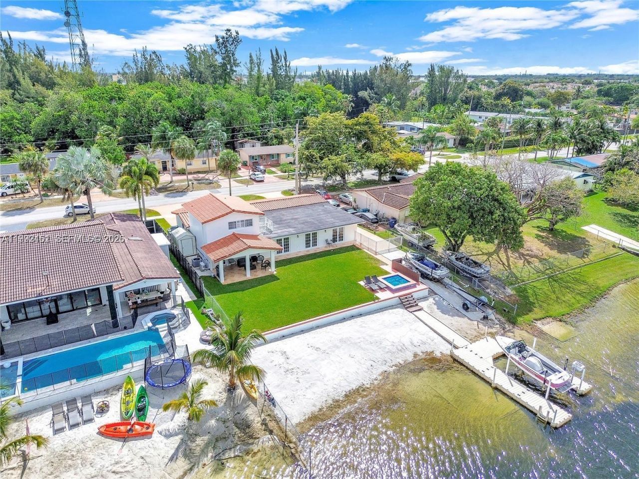 18400 NW 78th Ave , Hialeah, FL 33015 Photo