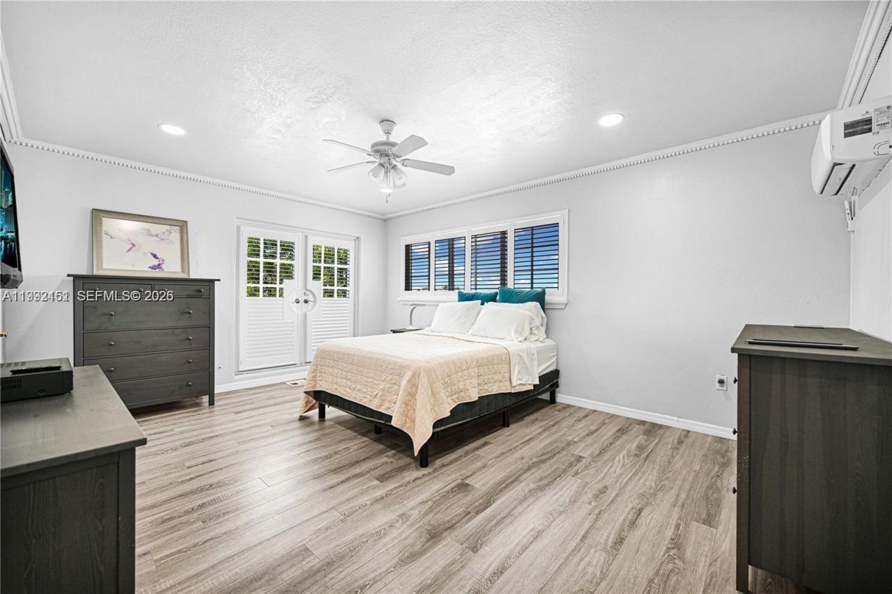 18400 NW 78th Ave , Hialeah, FL 33015 Photo