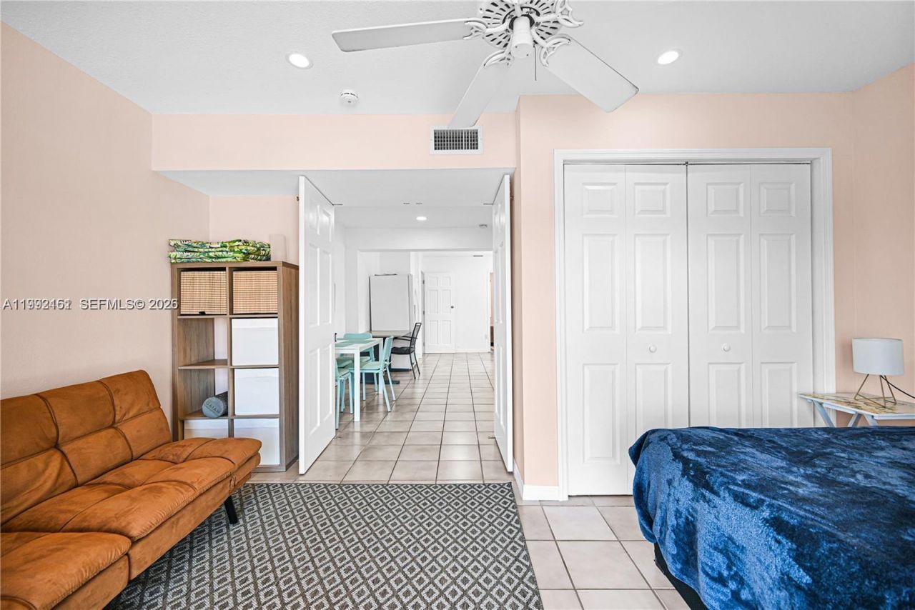 18400 NW 78th Ave , Hialeah, FL 33015 Photo