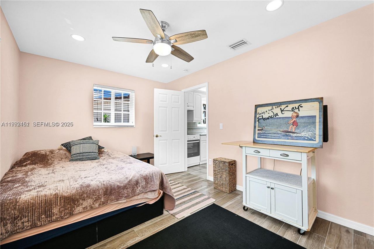 18400 NW 78th Ave , Hialeah, FL 33015 Photo