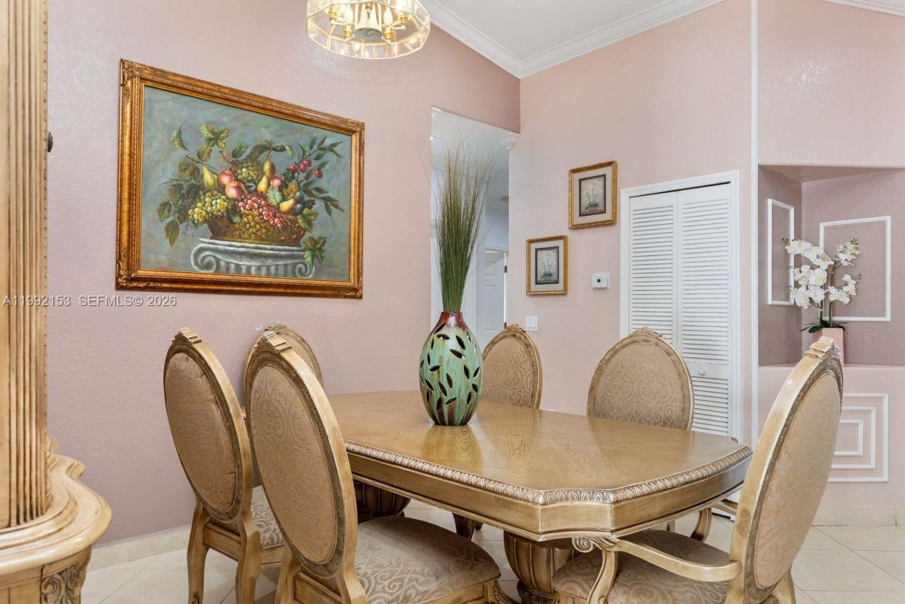7929 NW 200th Ter, Hialeah, FL 33015 Photo