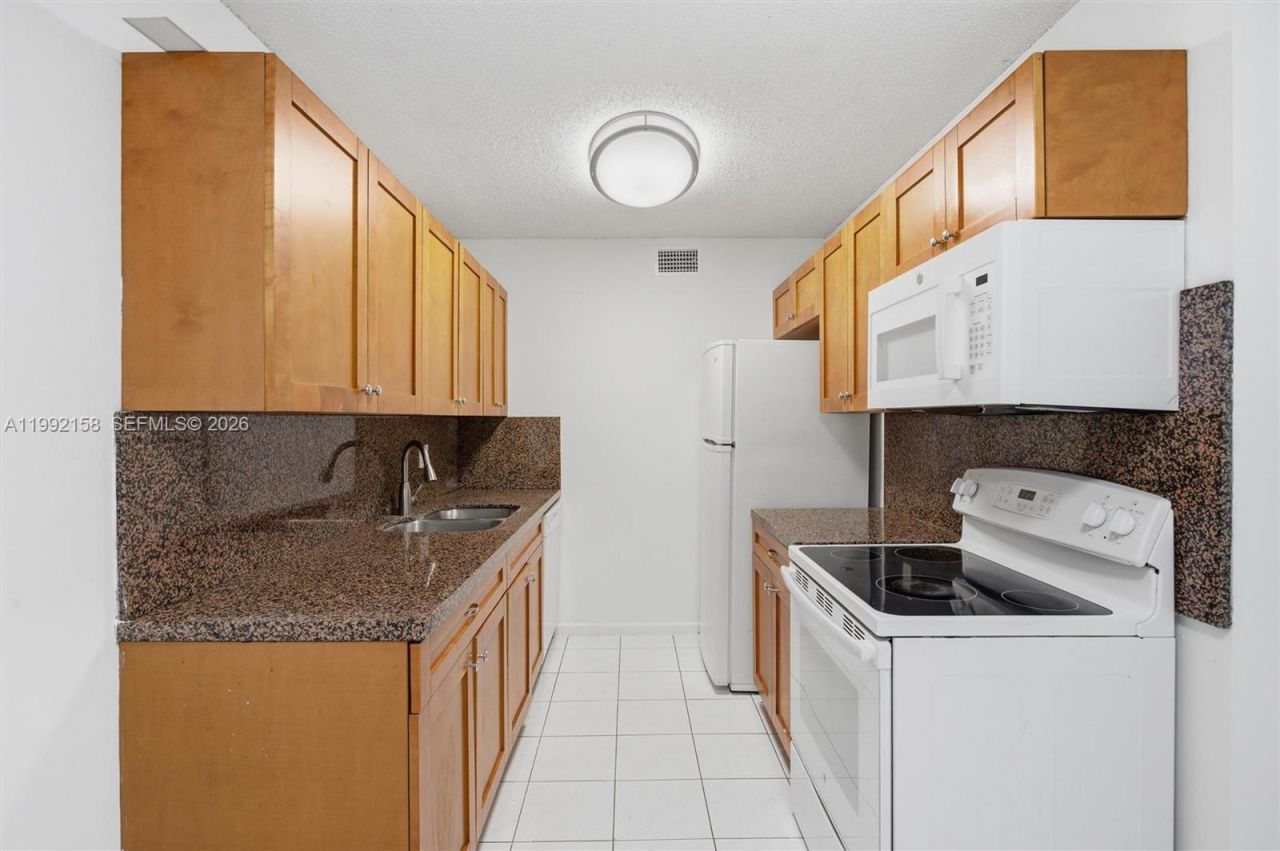9994 Nob Hill Ct, Unit 9994, Sunrise, FL 33351 Photo