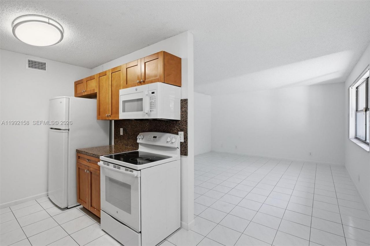 9994 Nob Hill Ct, Unit 9994, Sunrise, FL 33351 Photo